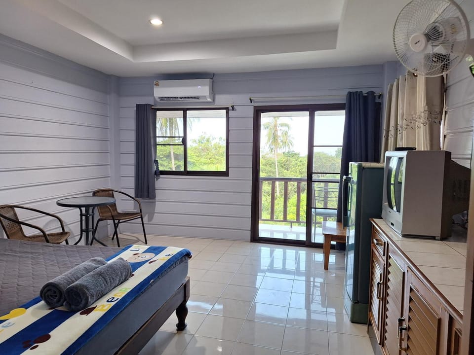 Phonsomboon Guesthouse Hotel in Ko Tao