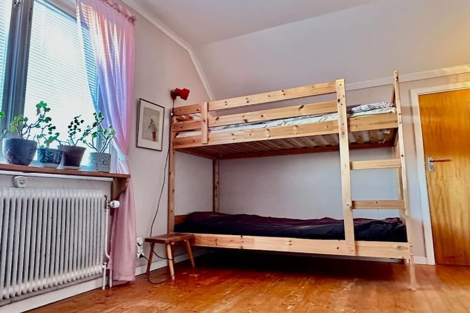 Bed, Bedroom, internet