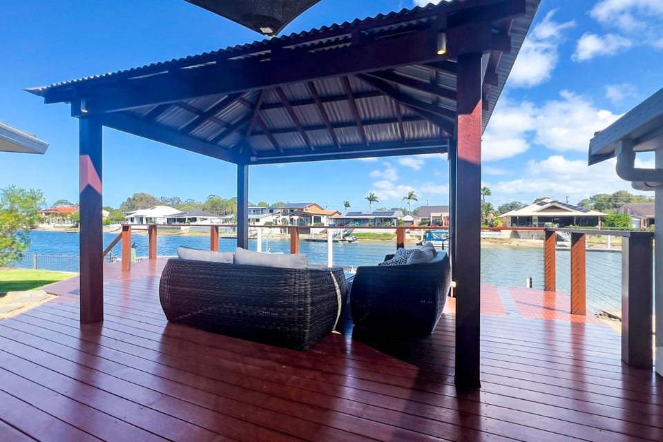 View (from property/room), Seating area, River view