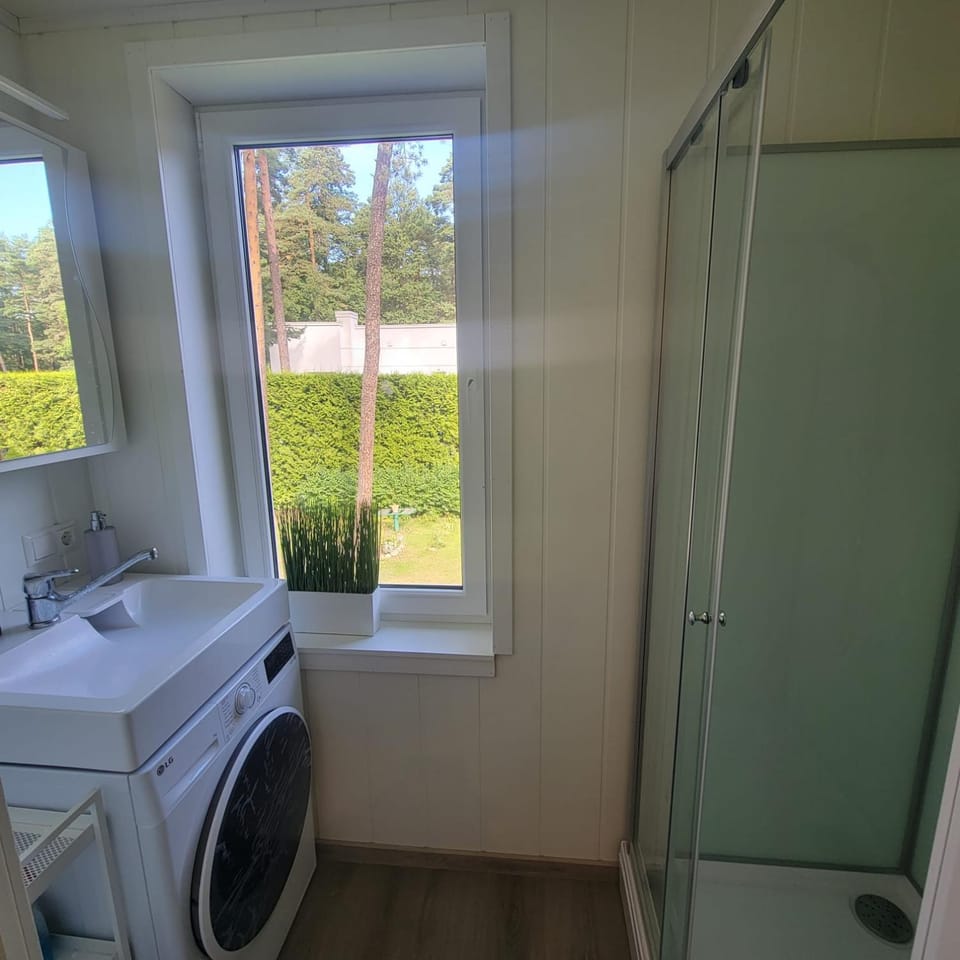 Shower, Bathroom, dryer