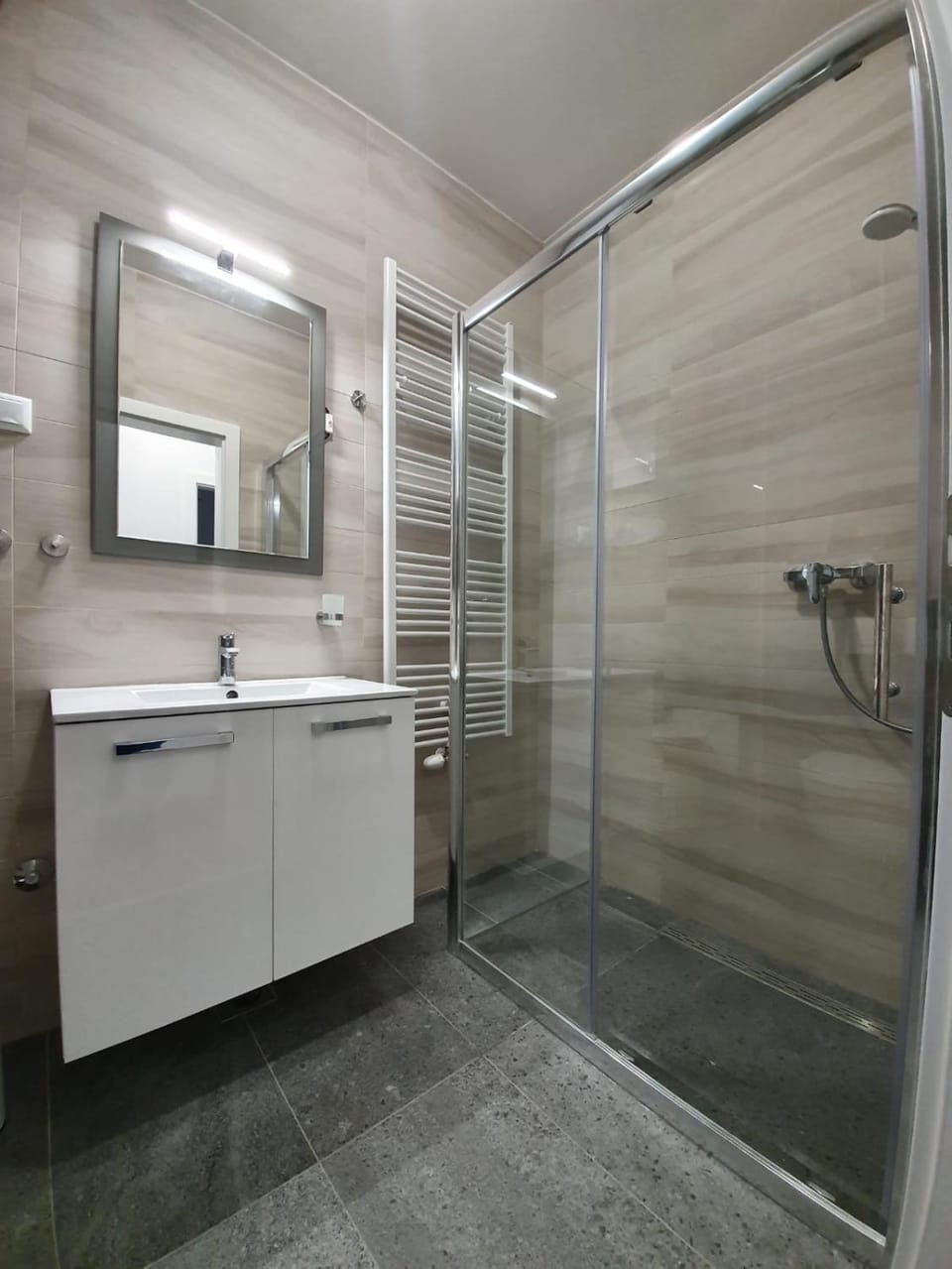 Shower, Bathroom