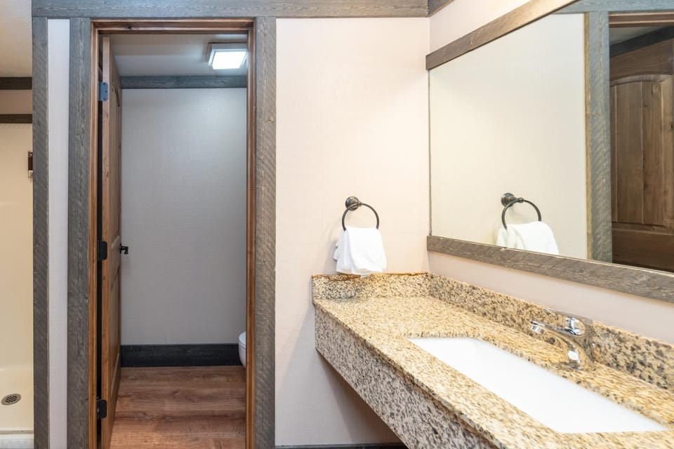 Mountainside Inn 412 by Alpine Lodging Telluride Hotel in Telluride