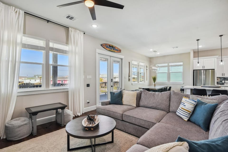 Living room, Seating area, Sea view, furniture