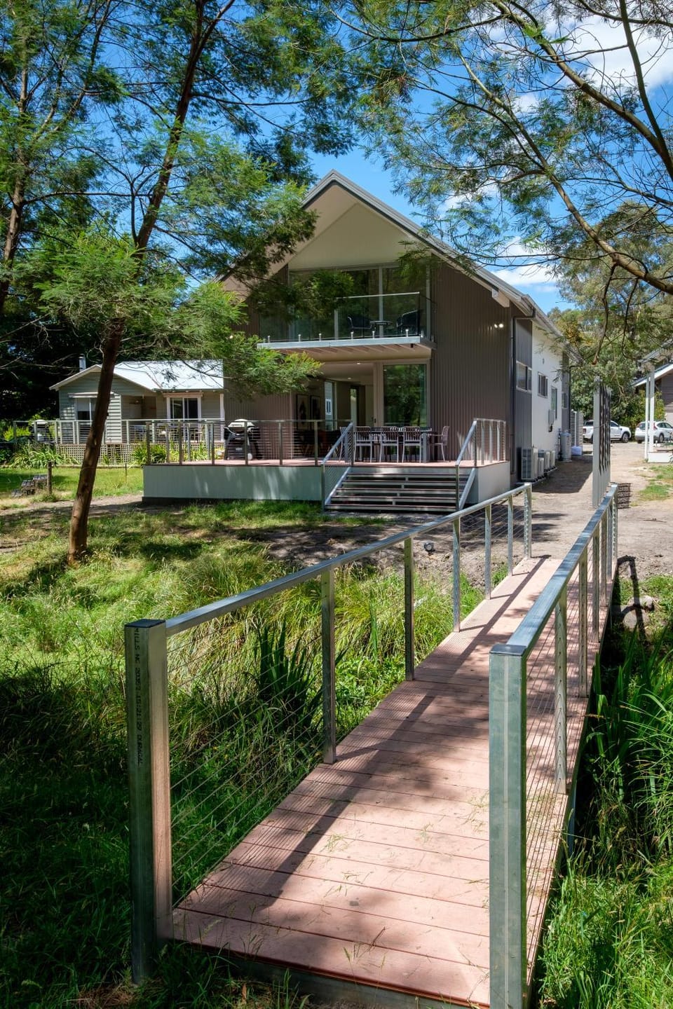 Property building, Natural landscape, Garden view