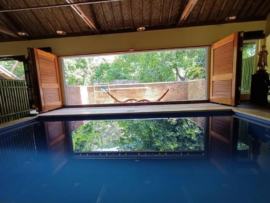Villa King: Unique Villa With Indoor Swimming Pool Villa in Abang