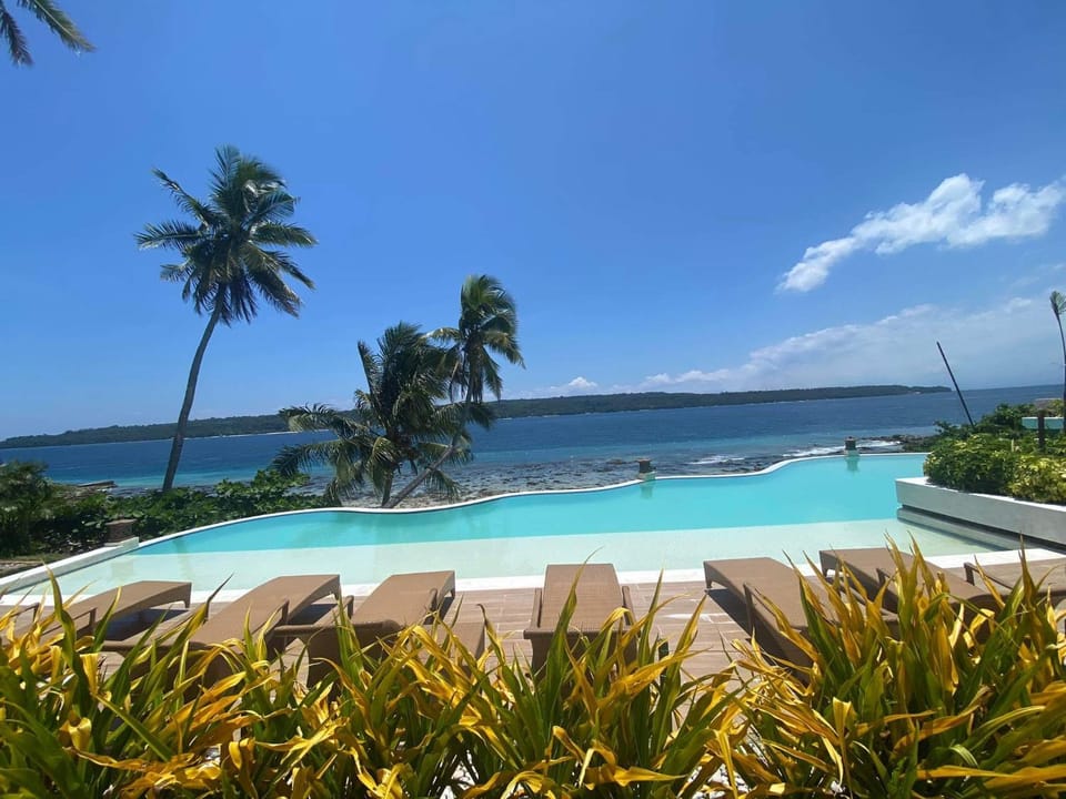 Property building, Day, Sea view, Swimming pool