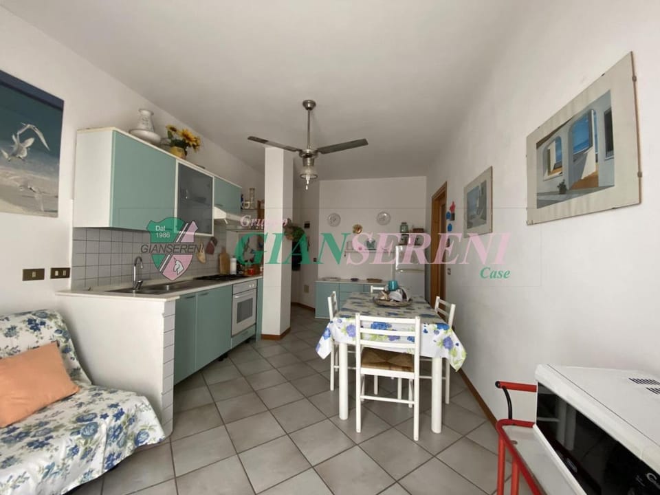 Kitchen or kitchenette, Living room, Dining area, pet friendly, stove