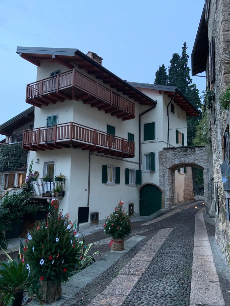 Property building, Neighbourhood, Street view