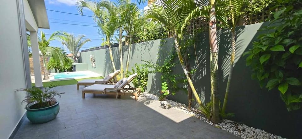 Ti Pêcheurs vb by Les Ti Pêcheurs -piscine- Bord de mer Villa in Réunion