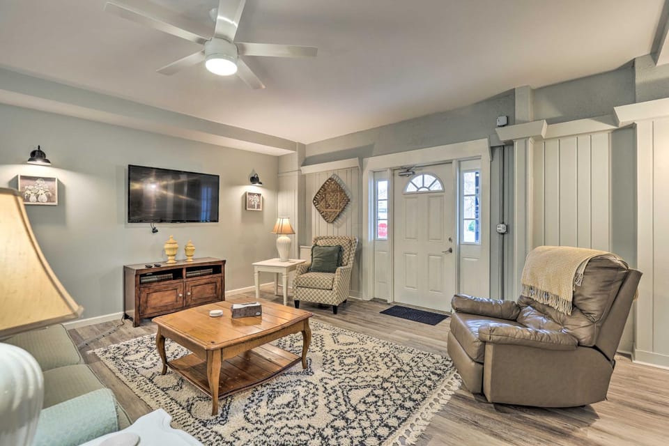 Himrod Vacation Rental 3 Mi to Seneca Lake! Apartment in Seneca Lake