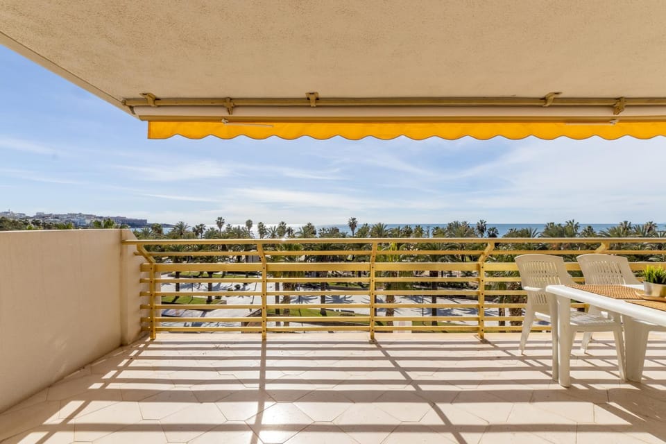 View (from property/room), Balcony/Terrace, Sea view