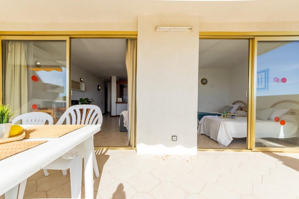Balcony/Terrace, Dining area