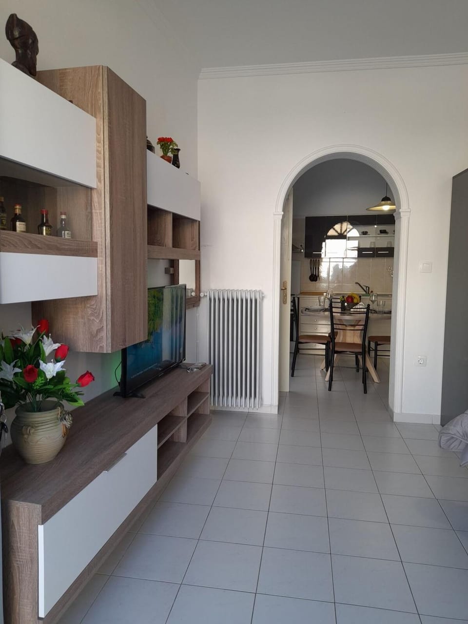 Kitchen or kitchenette, Dining area, internet