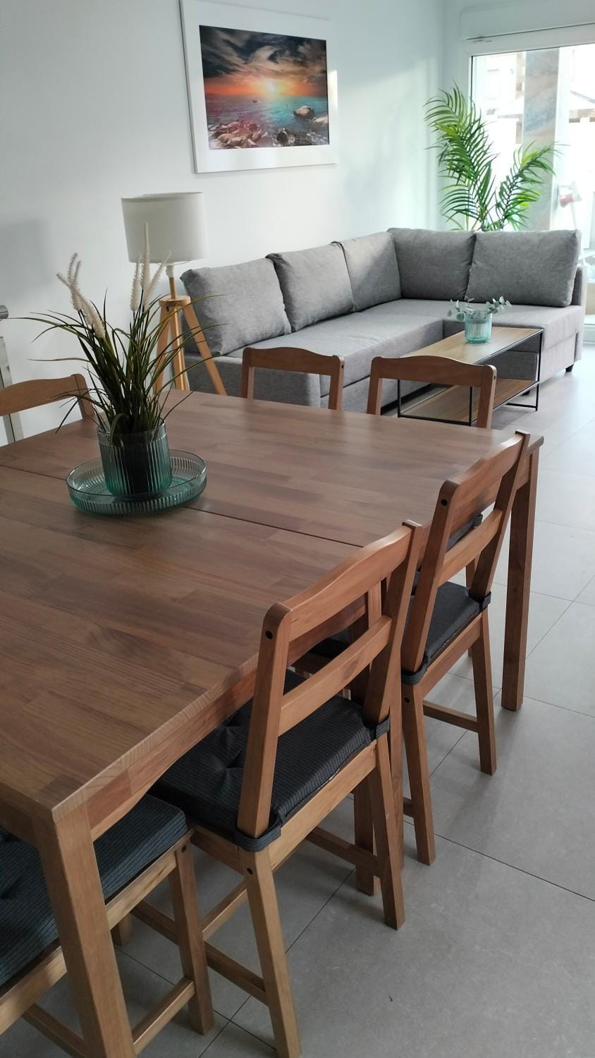 Living room, Dining area