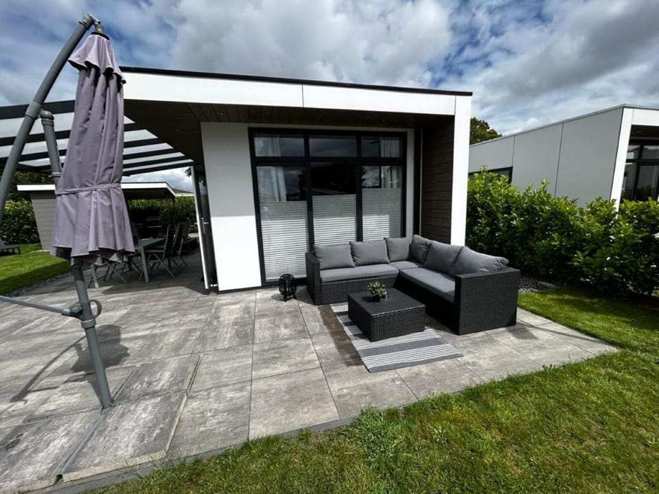 Property building, Garden