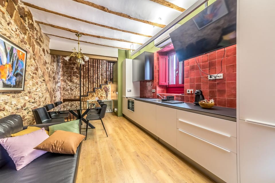 Kitchen or kitchenette, Living room, Dining area