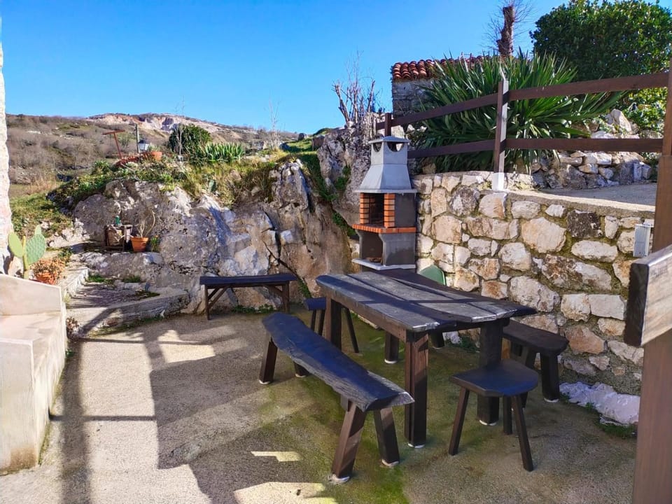 Patio, Natural landscape, Garden, View (from property/room), Balcony/Terrace, Mountain view