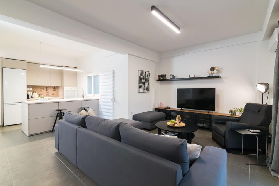 Kitchen or kitchenette, Living room