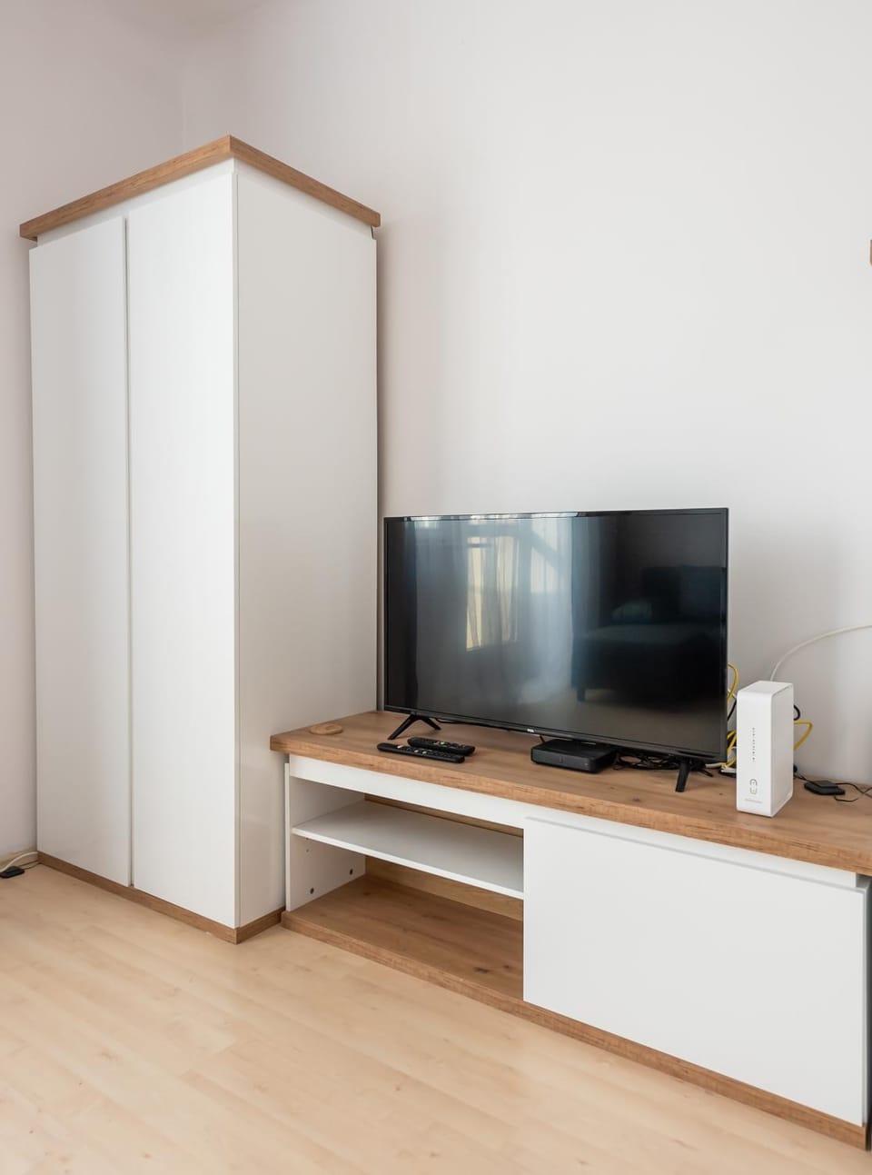 TV and multimedia, Evening entertainment