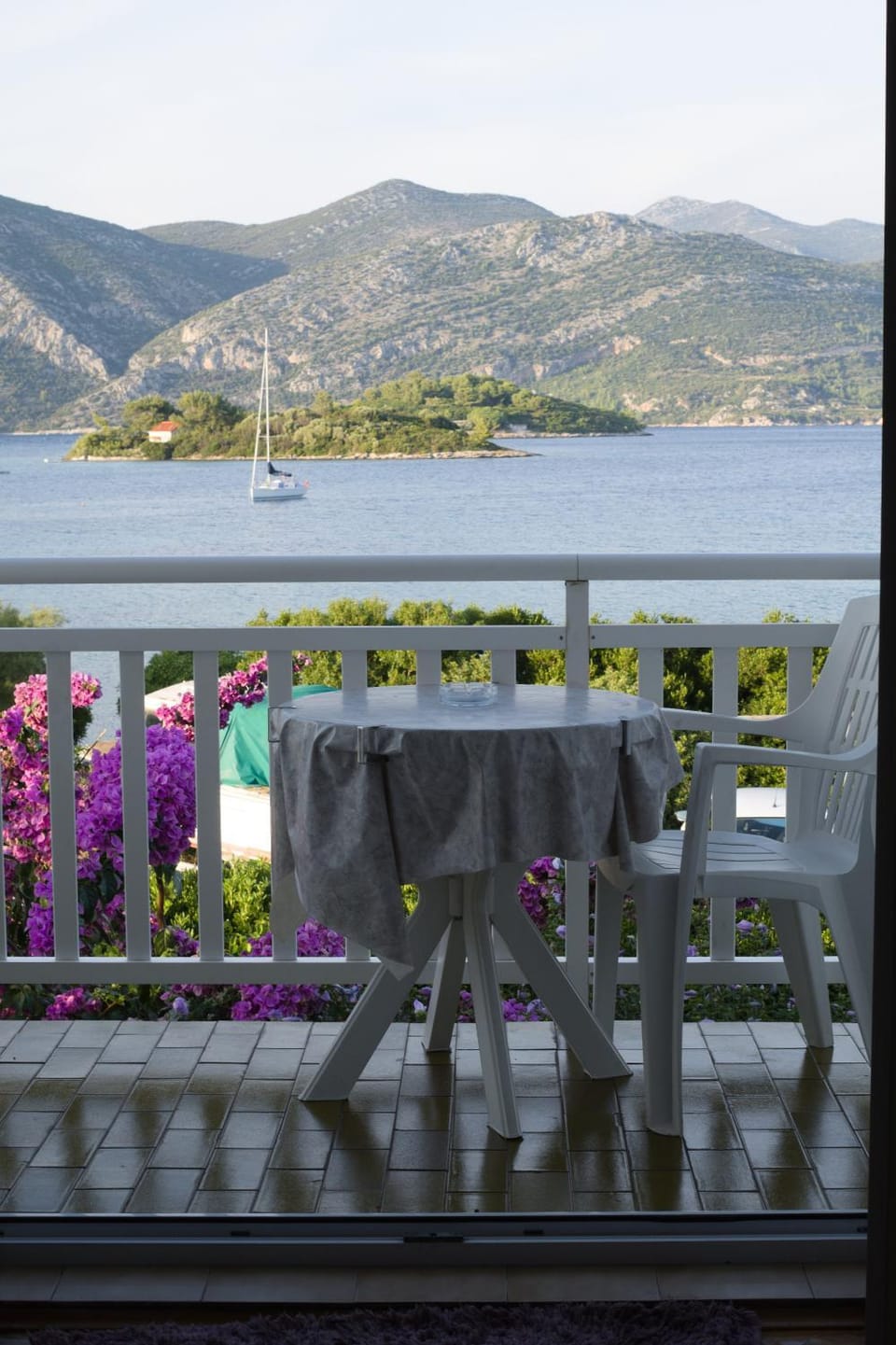 Day, Natural landscape, Balcony/Terrace, Sea view