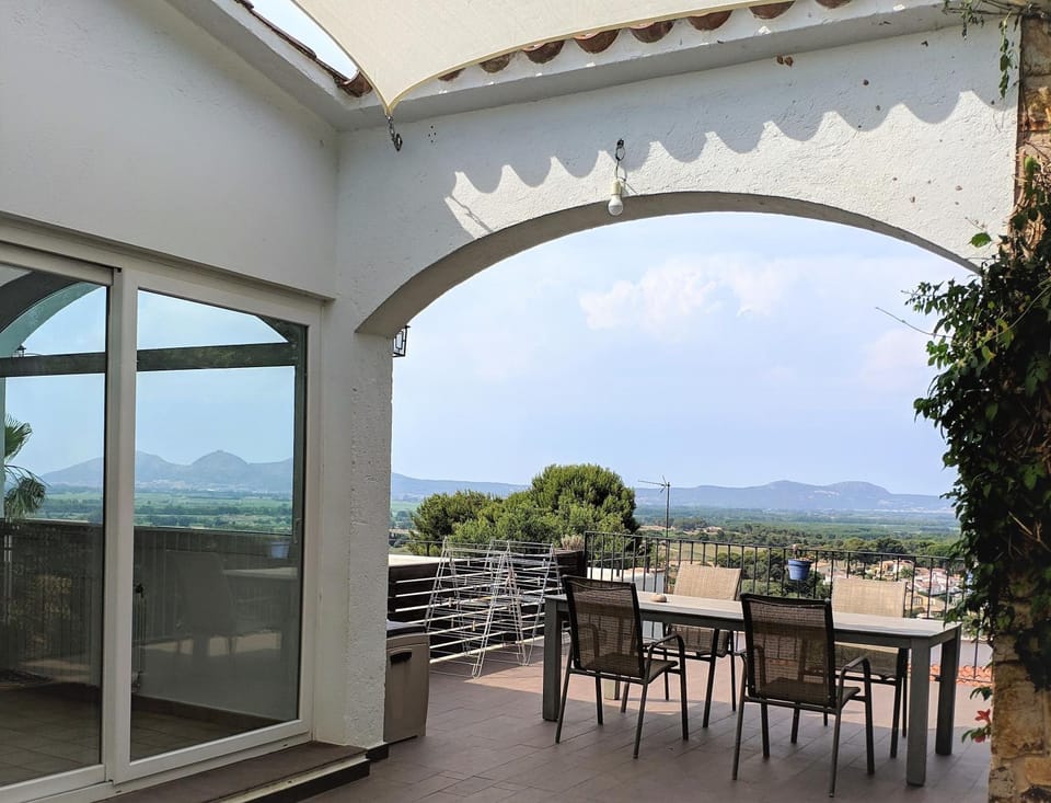 View (from property/room), Balcony/Terrace
