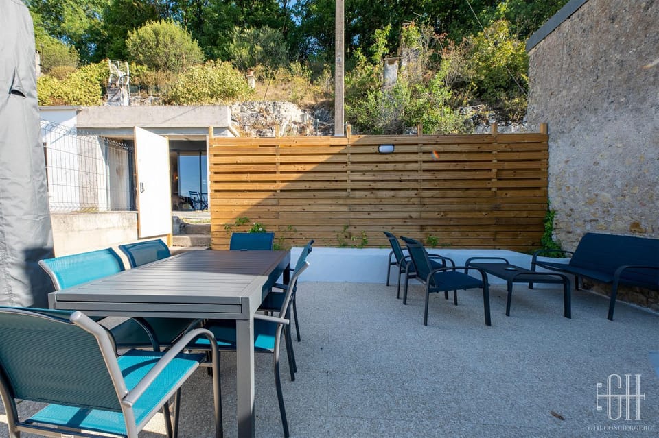 Patio, Day