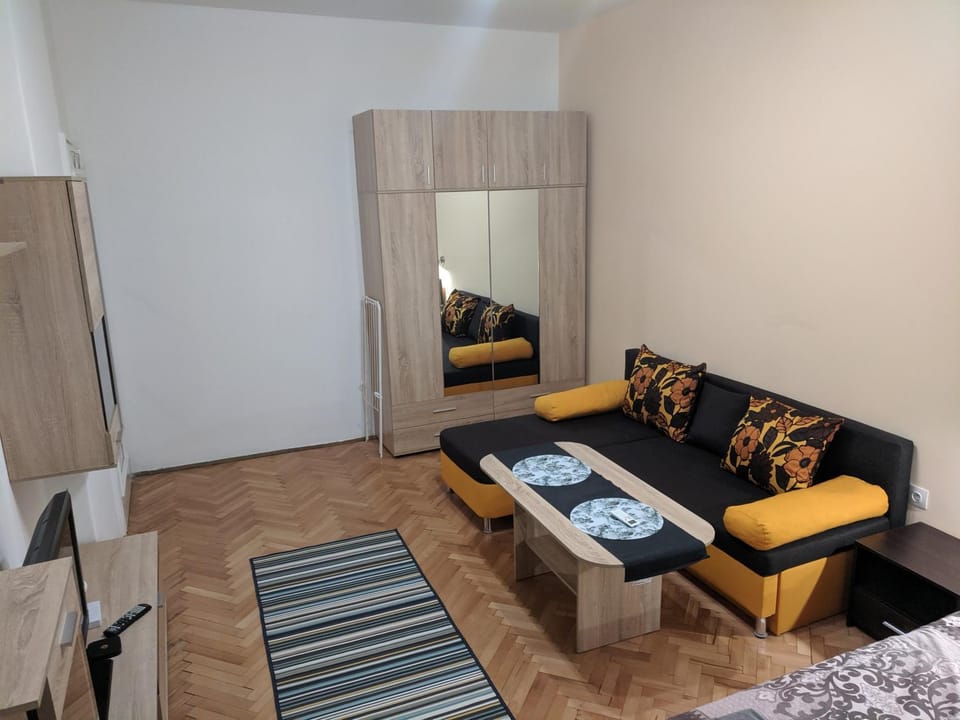 Living room, Photo of the whole room, Seating area, wardrobe