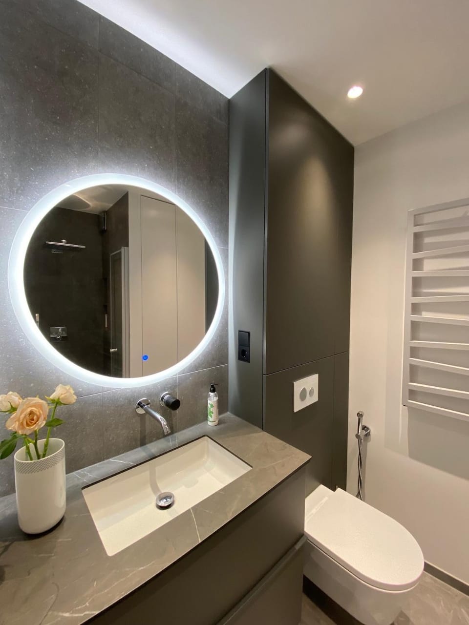 Shower, Toilet, Bathroom, heating, washing machine, dryer