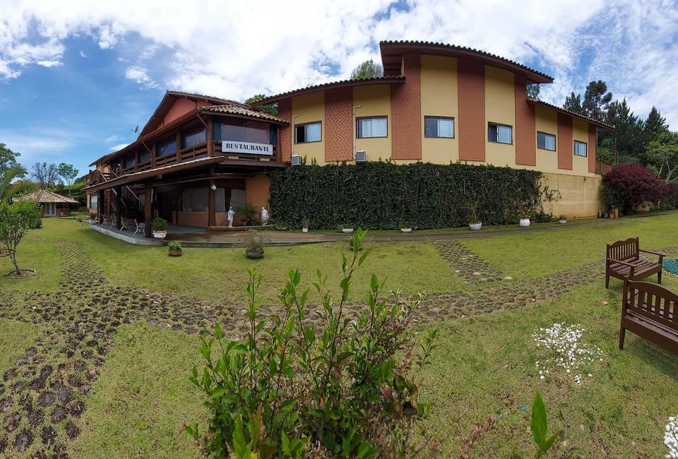 Property building, Restaurant/places to eat