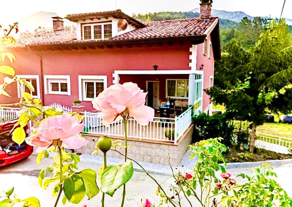La Teyera de Pili House in Asturias