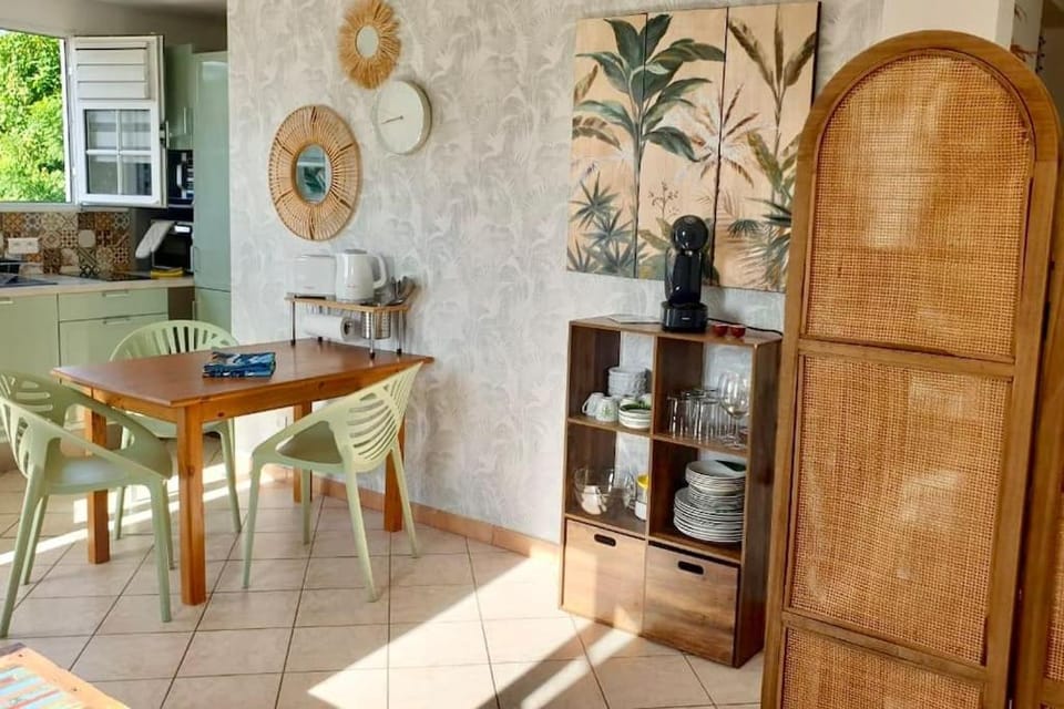 Pomme Cannelle, un paisible T2Bis idéalement situé Apartment in Le Diamant