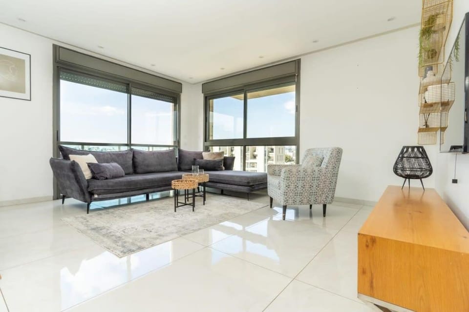Luxury 3 Bedrooms apartment in Baka Apartment in Jerusalem