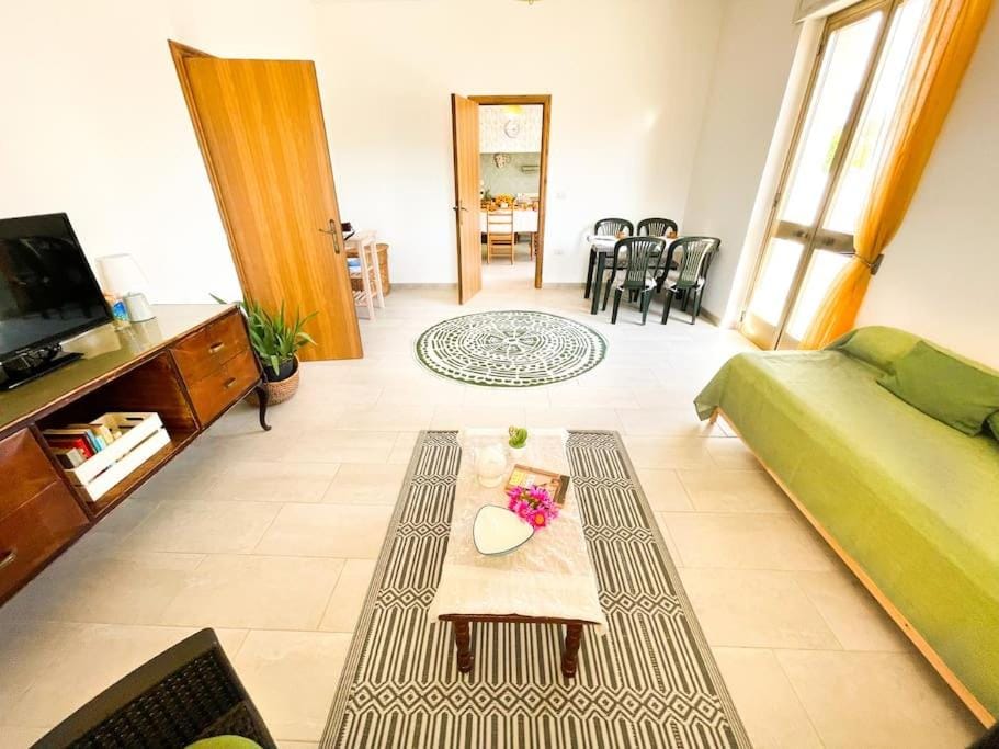 [50m from the sea] Villa Smeralda Villa in Province of Taranto