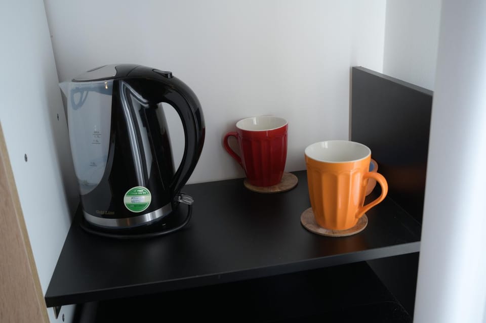 Coffee/tea facilities, Kitchen or kitchenette, Breakfast