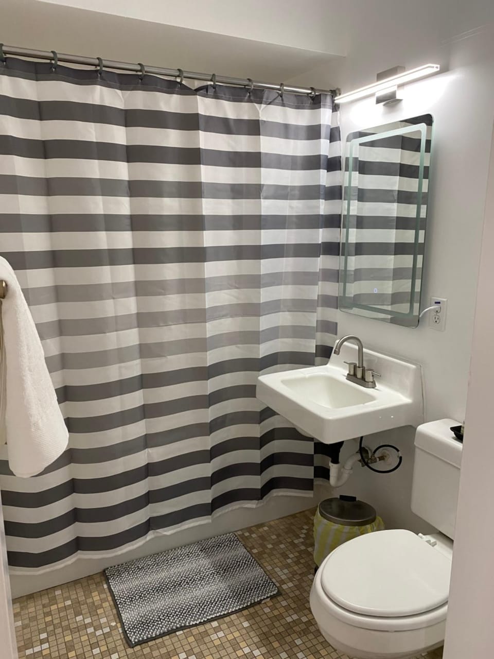 Shower, Toilet, Bathroom