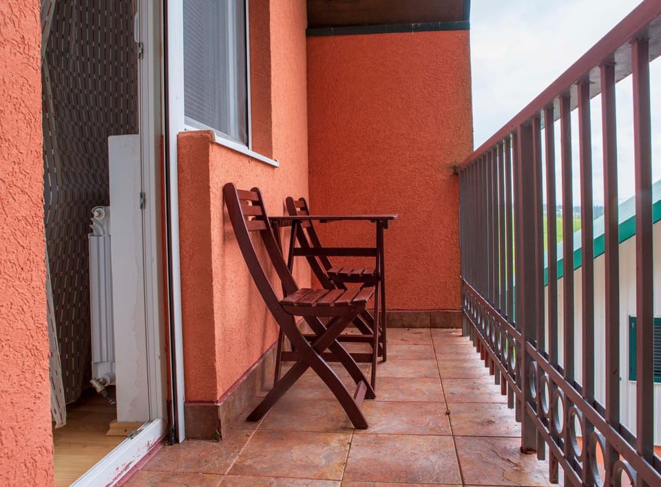 Patio, Day, View (from property/room), Balcony/Terrace