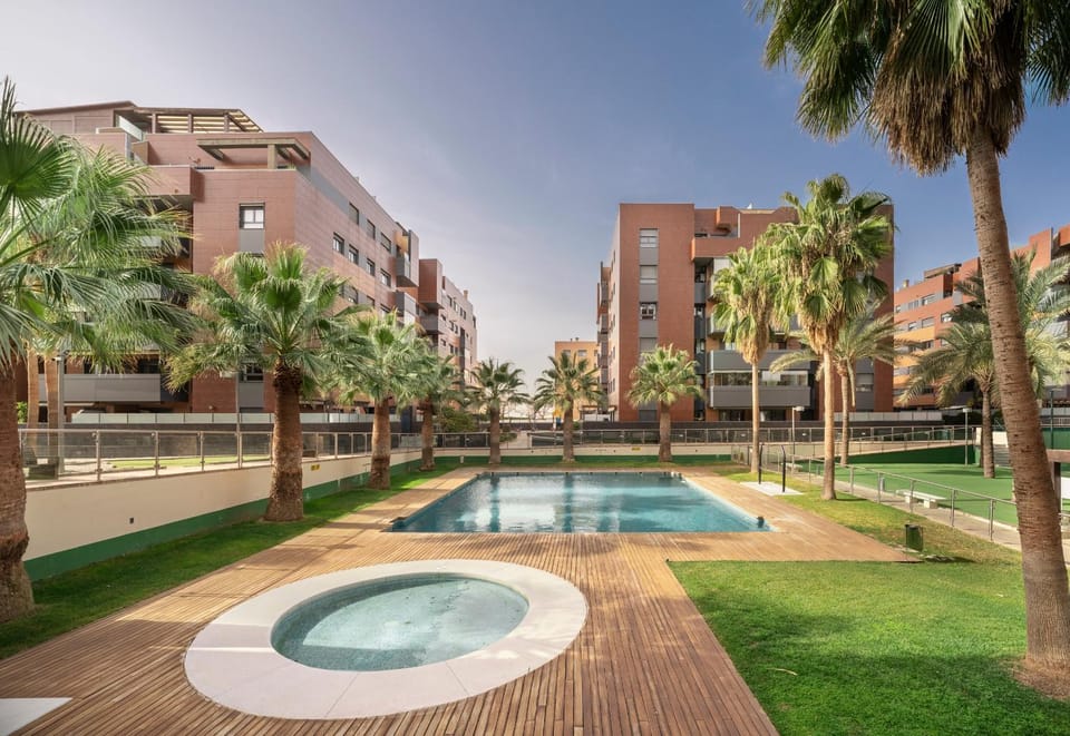 Garden, Swimming pool