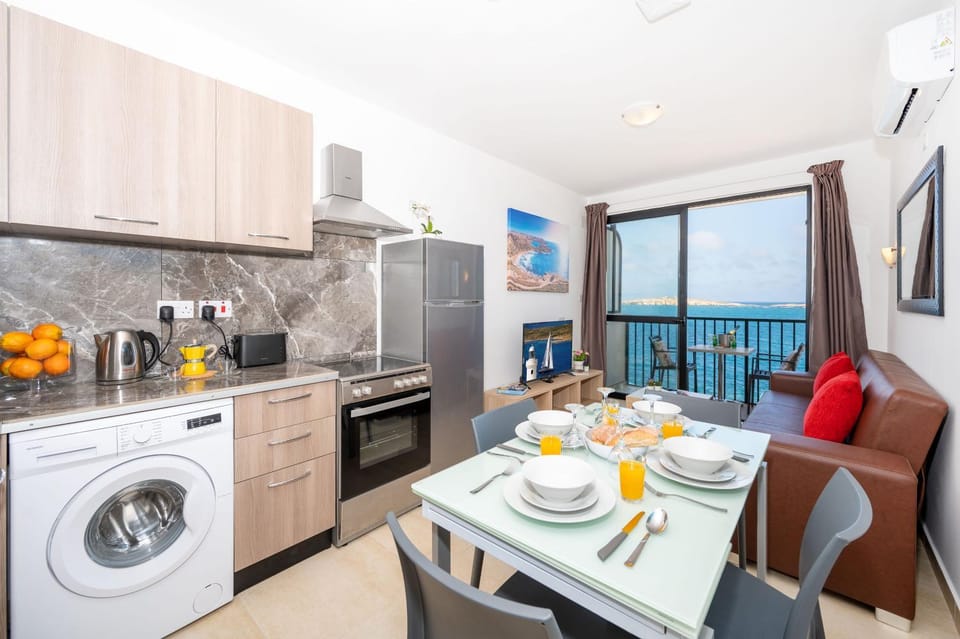 Living room, Sea view, kitchen