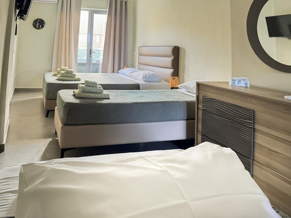 Sea Side Rooms Apartment in Rhodes