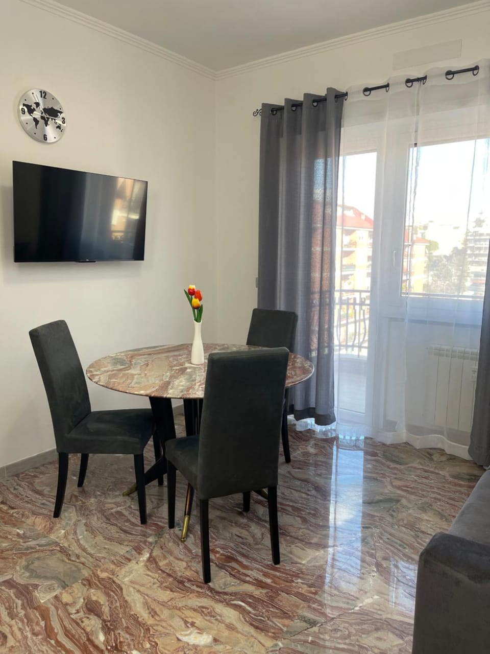 Communal lounge/ TV room, Living room, Seating area, Dining area