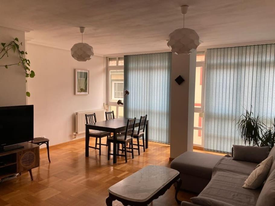 La Catedral Home Apartment in Burgos
