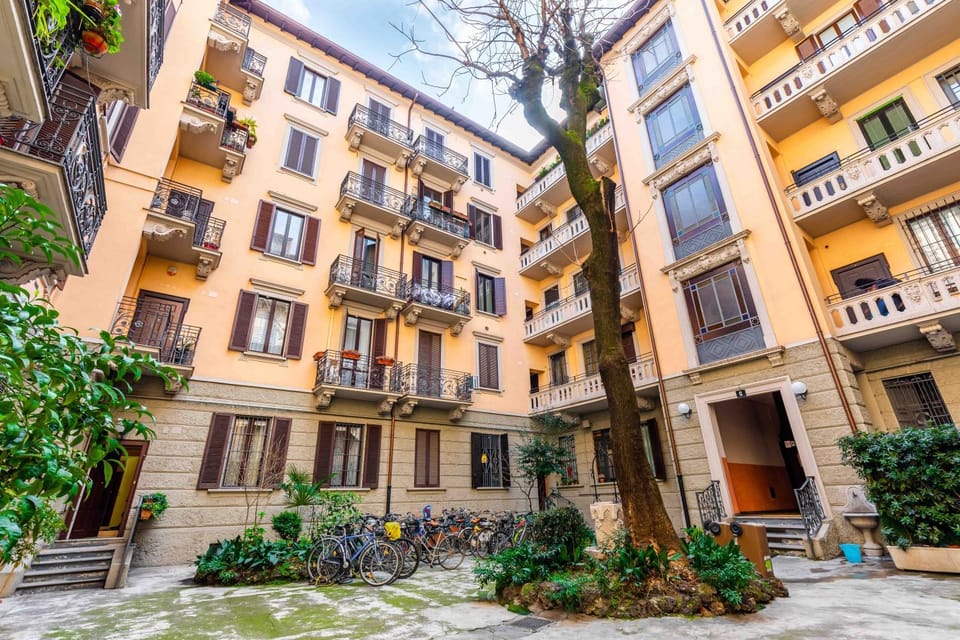 Inner courtyard view