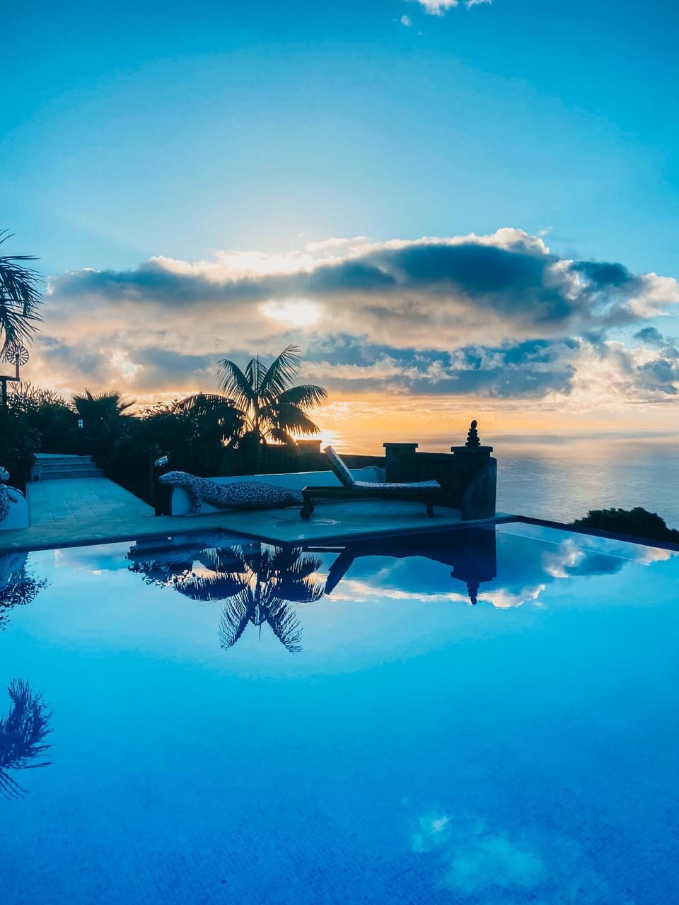 Pool view, Sea view, Sunrise