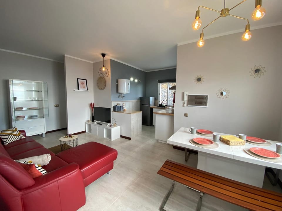 Kitchen or kitchenette, Living room, Dining area