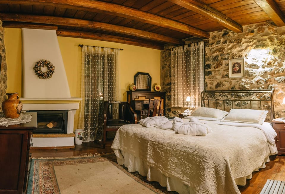 Arhontiko Kefalari Bed and Breakfast in Peloponnese Region