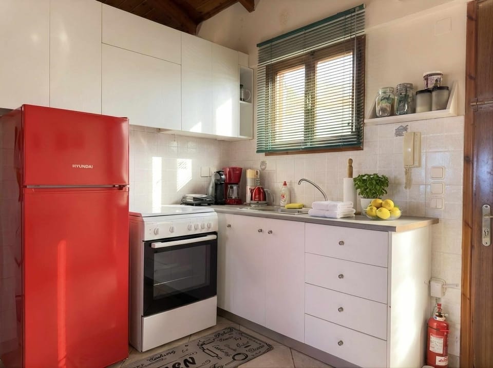 Arpa Studio Άνω Πόλη Πάτρας Apartment in Peloponnese, Western Greece and the Ionian