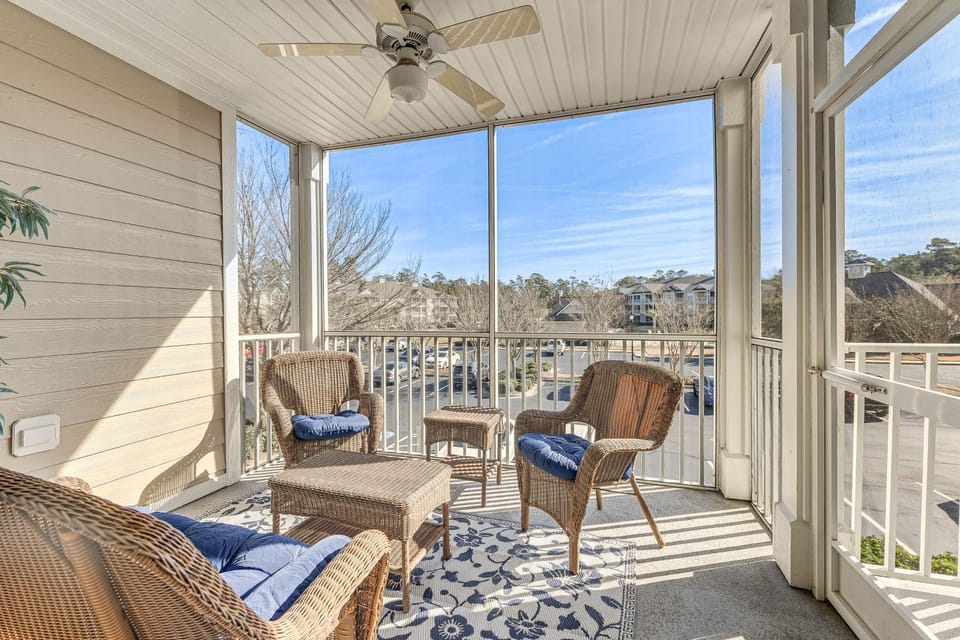 Pool & Private Balcony! Crow Creek Golf Club Condo House in South Carolina