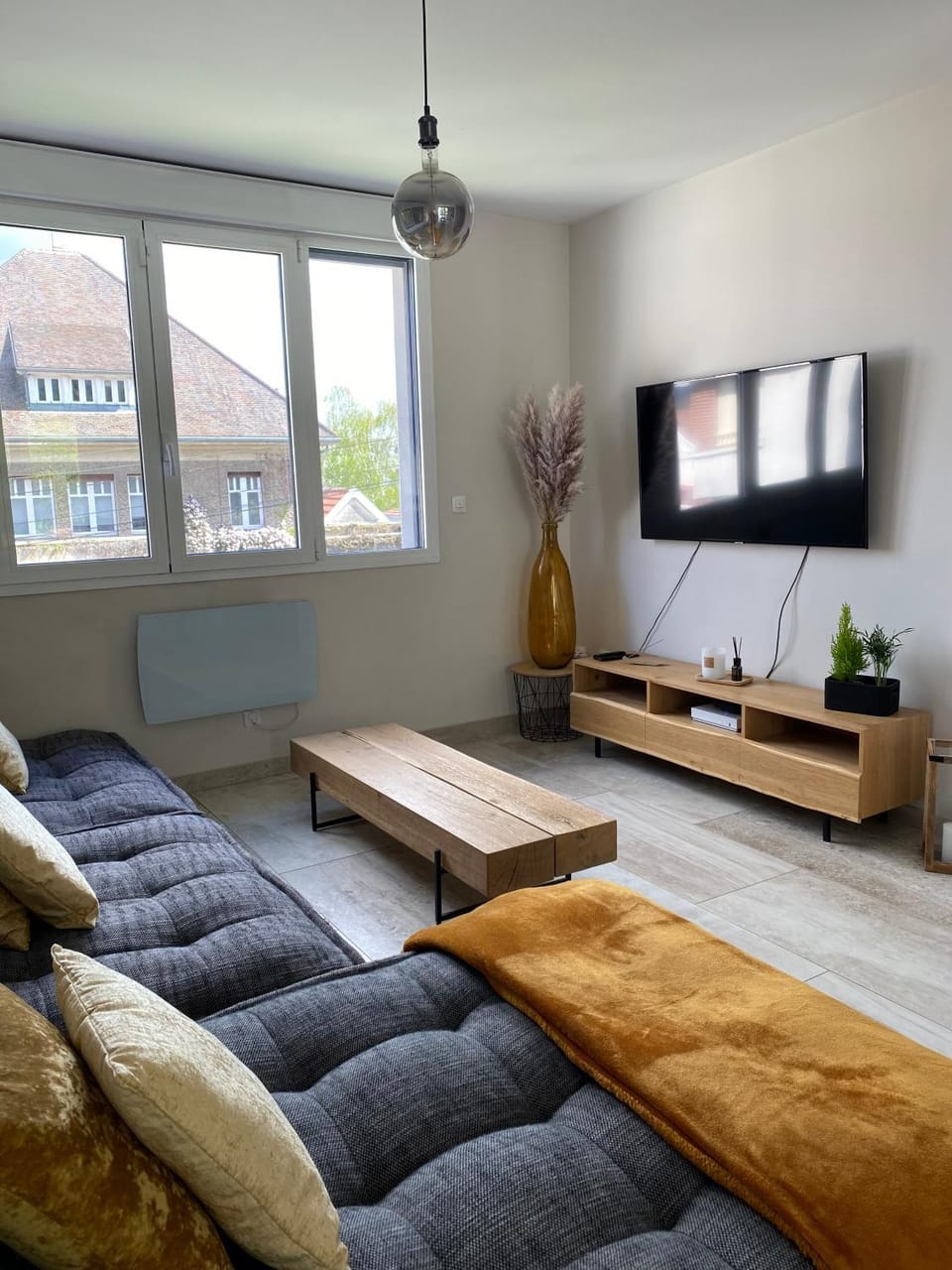 Maison d architecte avec spa Apartment in Epernay