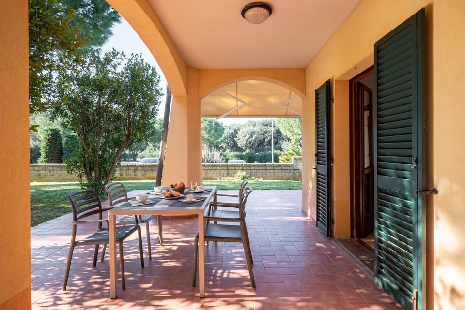 Patio, Spring, Day, Garden, Garden, View (from property/room), Dining area, Garden view