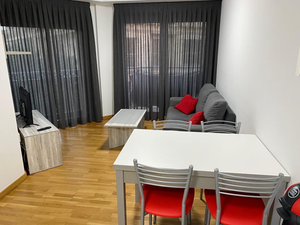 APARTAMENTO PLAYA A XUNQUEIRA, a 15 min Vigo Apartment in O Morrazo